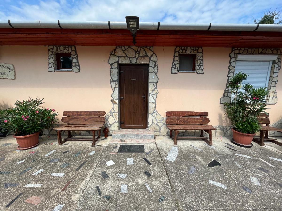 Tiszavirag Apartman Tiszakeszi Exterior foto